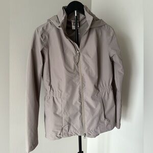 NWOT Avalanche Women's Hooded Outdoor Jacket in Light Taupe